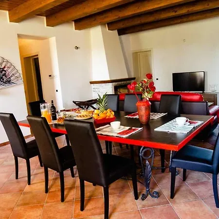 לינה וארוחת בוקר Villaincanto Borghetto Secondo